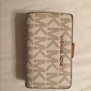 Michael Kors wallet